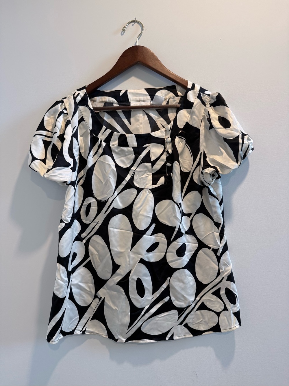 Worthington Black & White Floral Puff-Sleeve Women's Top